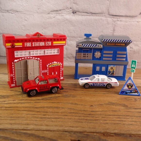 Greenbriar International Police And Fire Station Sand Therapy Play Set - Picture 4 of 11